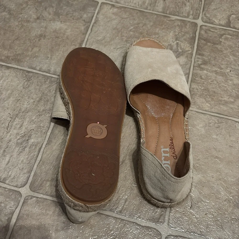 Born Women's Cream Espadrille Flats - size 8.5 -leather - open toe